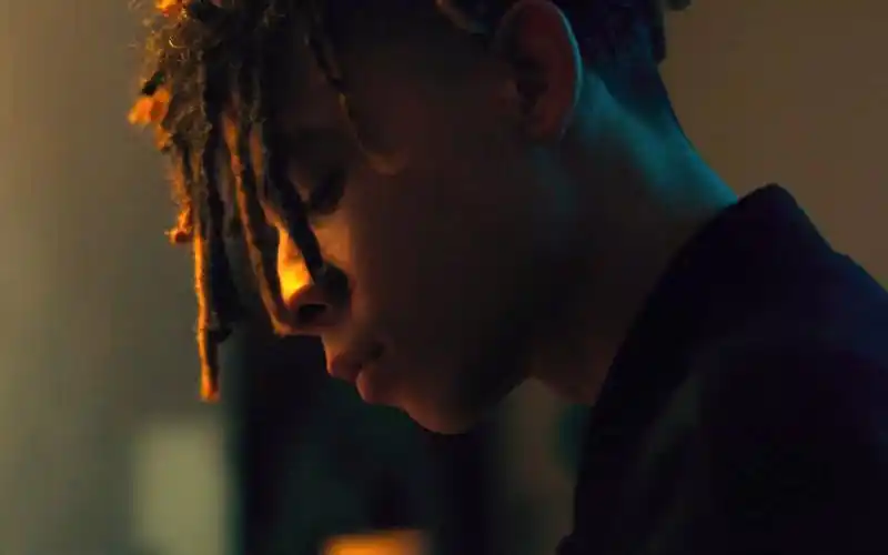 双字ianndior全新单曲holdingon官方mv