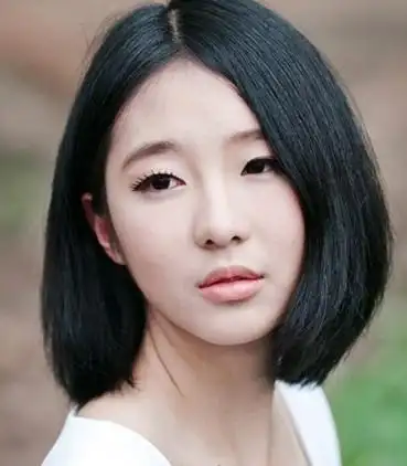 大脸高额头塌鼻梁适合什么发型【塌鼻子】-好美网