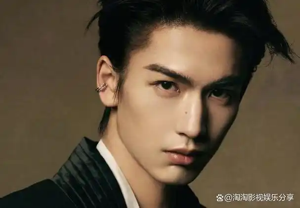 整理了17位当红的95后男演员,就让我们一起来感受这股新生代的魅力吧!