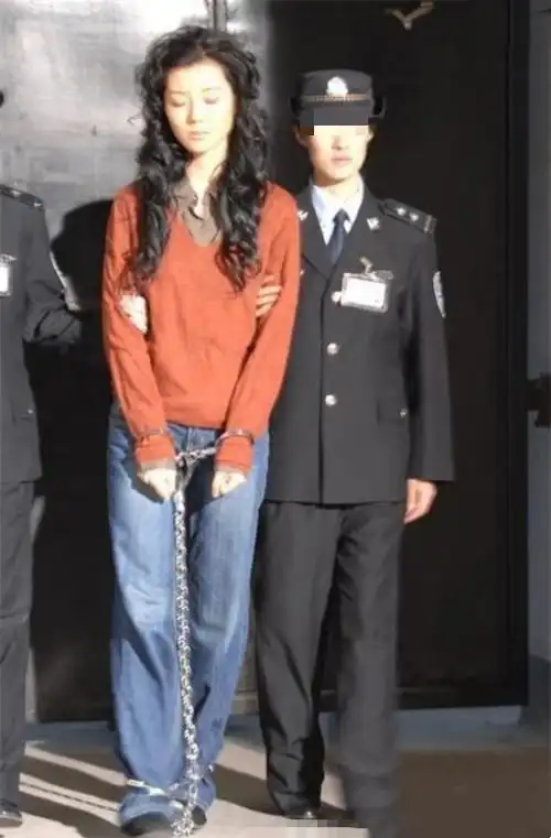 黑龙江美女死刑犯毕丽梅:被枪决后又意外复活,该补枪还是该赦免