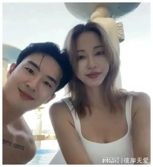 韩艺瑟与年下男友官宣领证,男方曾是牛郎,网友:韩艺瑟真的很爱