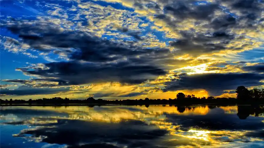 海边沙滩晚霞唯美高清桌面壁纸