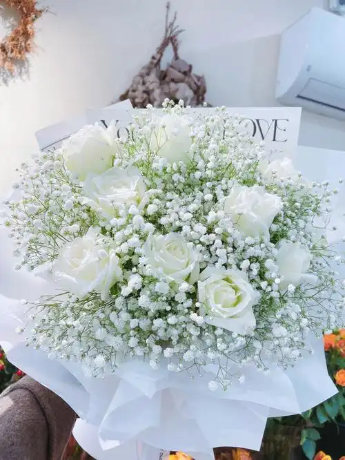 白玫瑰花束