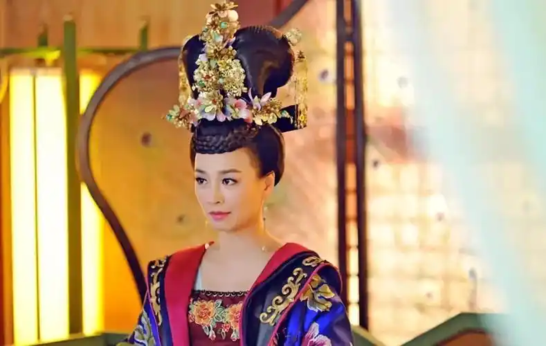 张庭老公林瑞阳和其他女子举止亲密她却熟视无睹