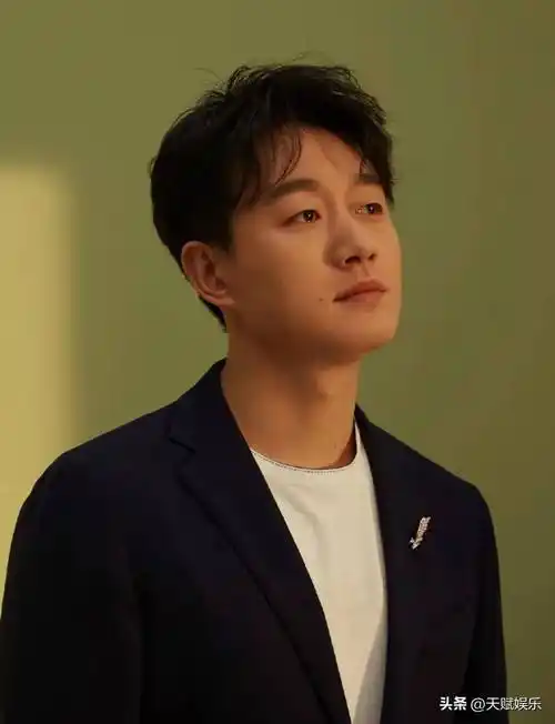 《奋斗》电视剧中陆涛饰演演员佟大为的25张写真美图片_观众_侵权