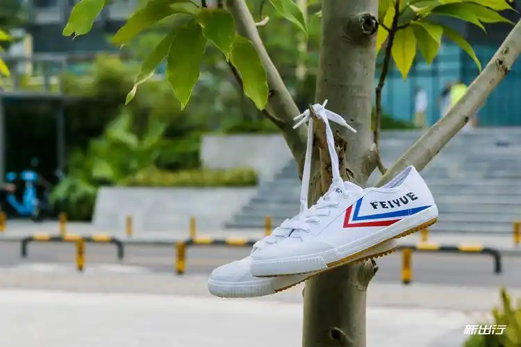 出行装备一定要又软又弹一双飞跃让你找到纯真的内心