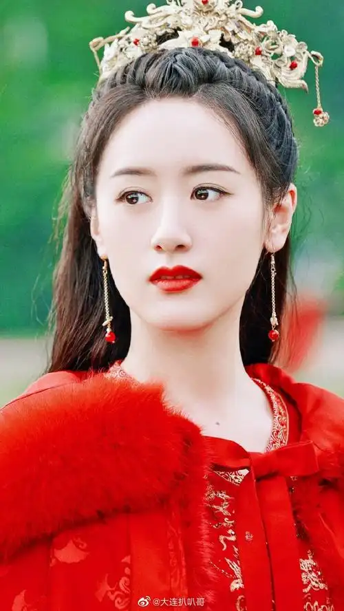 袁冰妍祝卿好刘泠大婚造型#袁冰妍祝卿好大婚红衣造型太美了,阿泠