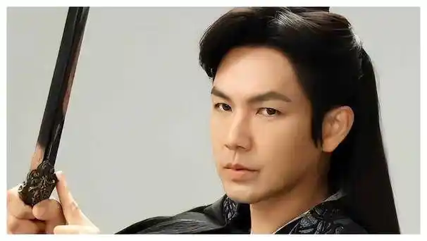 钟汉良49岁演肖战32岁父亲再现装嫩演员风采