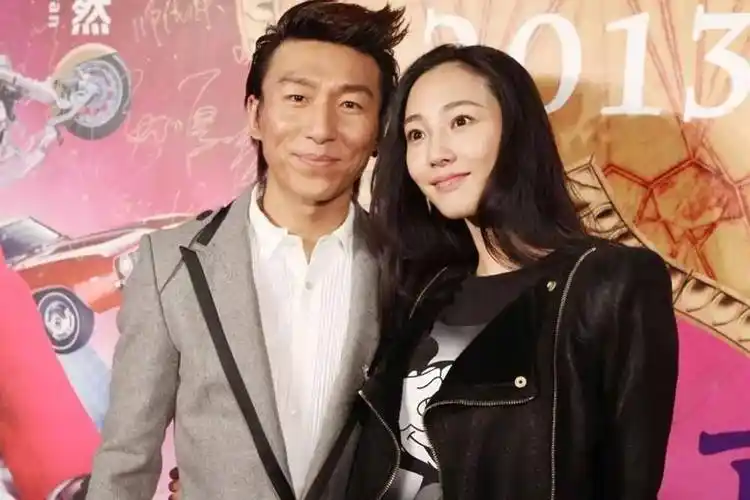 原创和陈羽凡离婚7年白百合最对不起儿子二胎宝宝的生父成谜