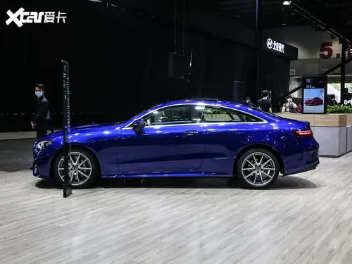 2021款奔驰e级双门e 300 轿跑车