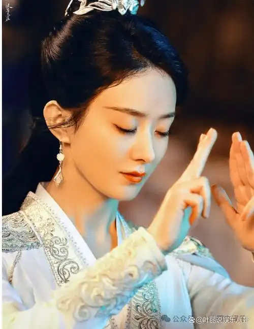 田曦薇逆袭杨超越娱乐圈风水轮流转看谁笑到最后