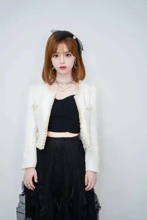 专访黄霄云:星辰大海,未来可期!_首歌_王赫野_旋律