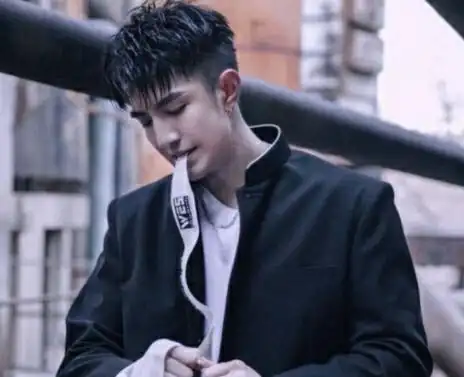 来一波金瀚头像