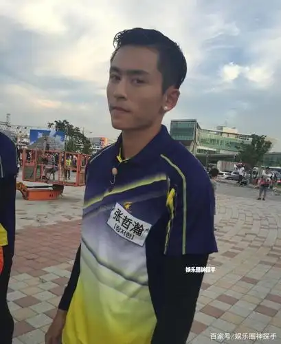 张哲瀚的这个时期,帅气且青涩,被指是他的颜值巅峰!