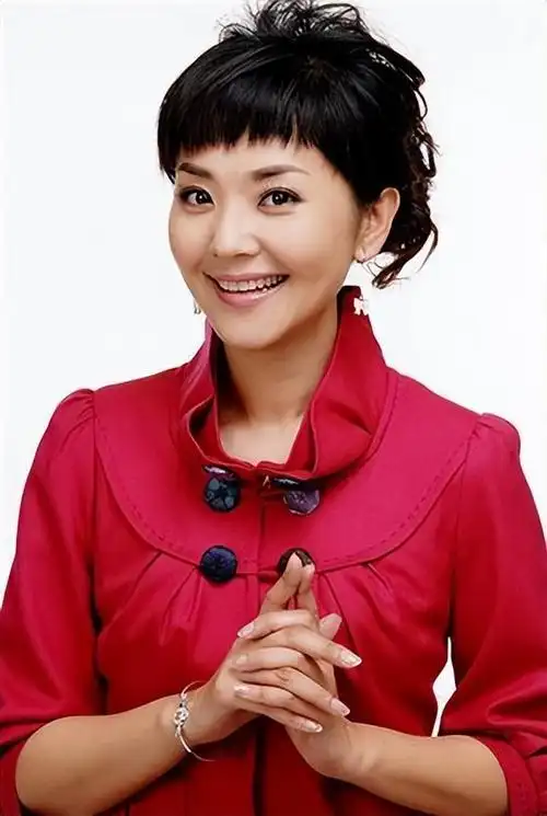 电视主持人方琼简历(主持人方琼嫁大8岁领导)(19)