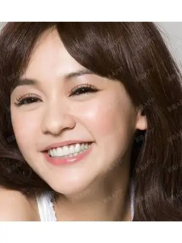 提起陈意涵,大家对她的长相评价一般都是邻家少女97,_圈子-新氧美容