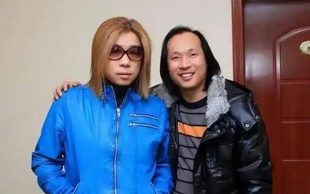 歌手郭峰的"销声匿迹",是整个乐坛的损失和悲哀_父亲_音乐_时候