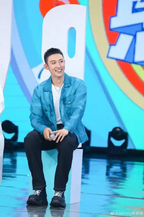 黄景瑜检察风云路演上海(黄景瑜检察风云开机)(2)