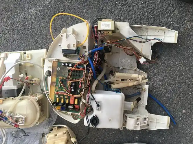 维卫vivi  igg  智能马桶维修