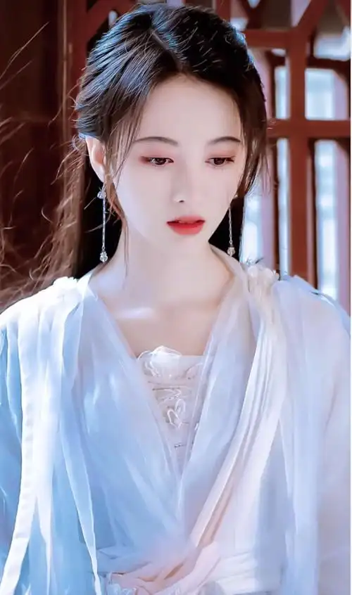 让人眼前一亮的古装美人,谁才是大家心中的古装美颜?