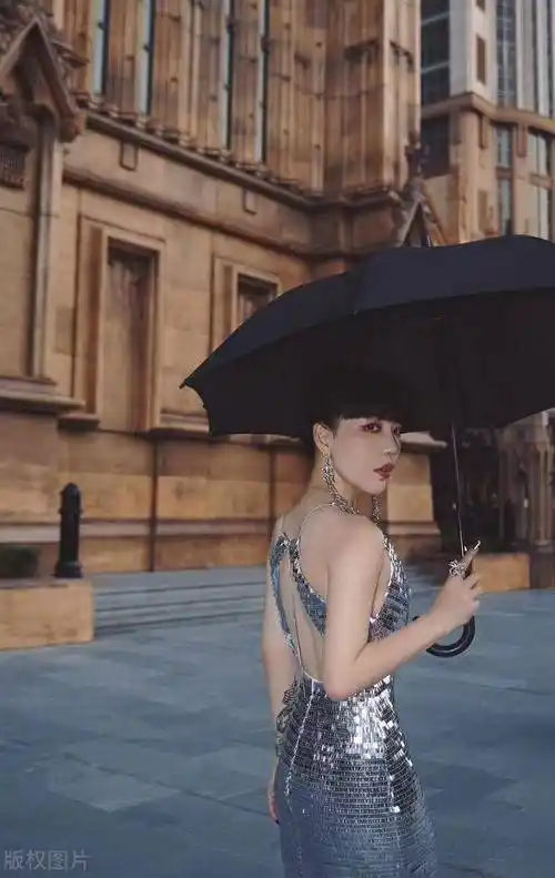 吴莫愁这身材,这才是尤物啊!