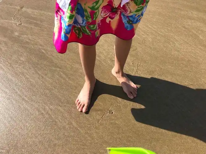 光着脚丫子正舒服