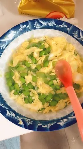 毛豆鸡蛋汤的做法