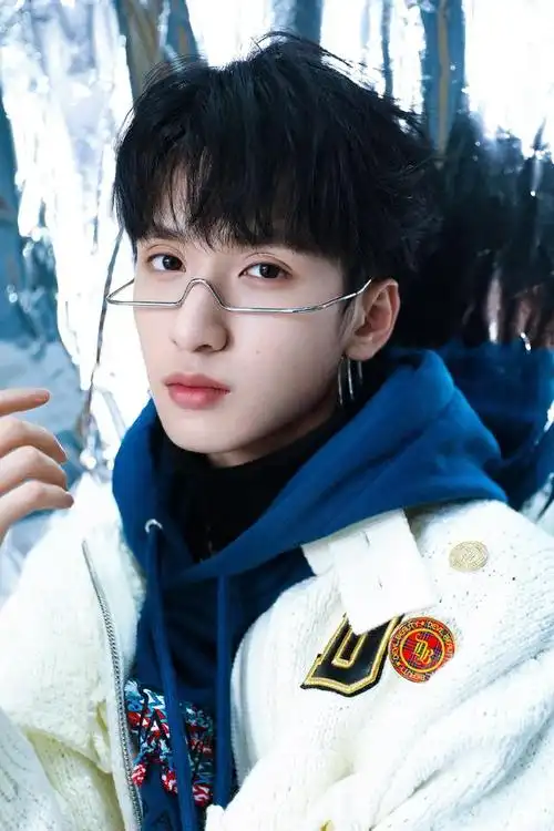 时代少年团严浩翔优质欧式双眼皮