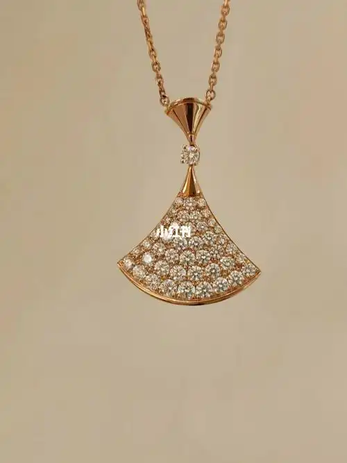 宝格丽满钻小扇子项链