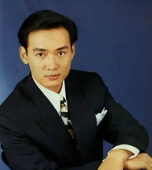 小李飞刀焦恩俊:两次婚姻失败,回回净身出户,一生感情坎坷_黄宛林