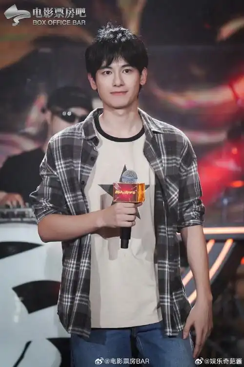 胡先煦用贯口介绍异人之下