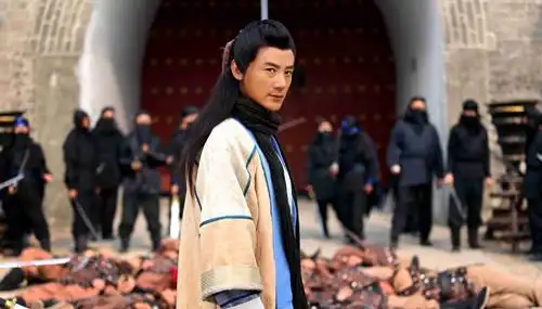 张倬闻古装颜值高