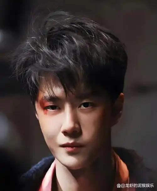 追风者看到了王一博身上巨大的反差感对角色理解非常到位