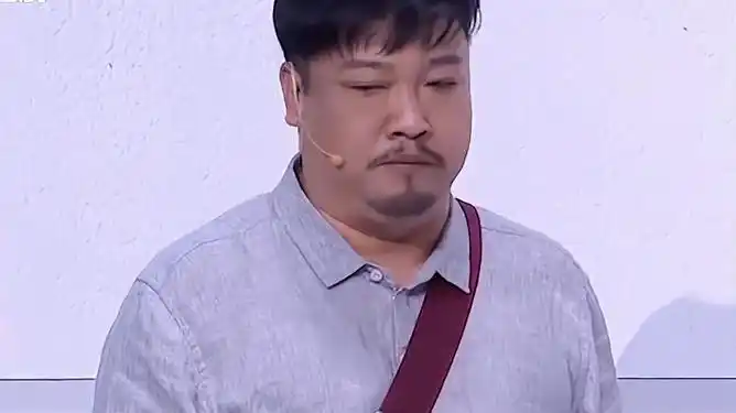 贾冰这段小品太搞笑,一句话让搭档蔡明笑场,不愧是喜剧大腕