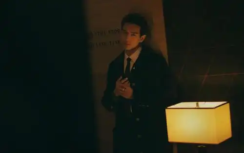 电脑壁纸 明星 大陆明星 李现帅气酷炫写真