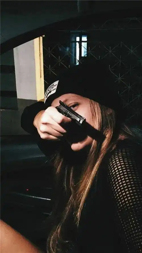 2021高清女生全屏壁纸-2021高清女生全屏壁纸最新版下载_6137游戏网