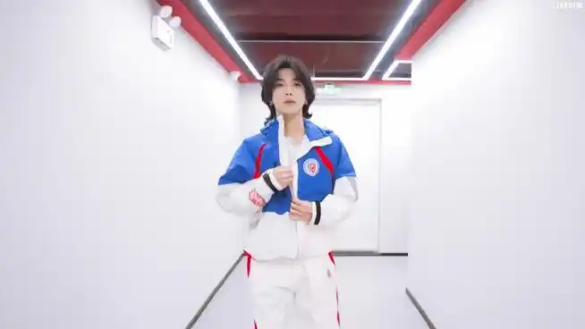 华晨宇和平精英品牌代言人##花傲天pel赛场首秀