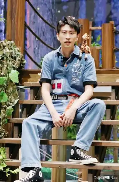 狗剩快跑蒋易喜剧人出身有贵人帮助可惜长相太拉垮了