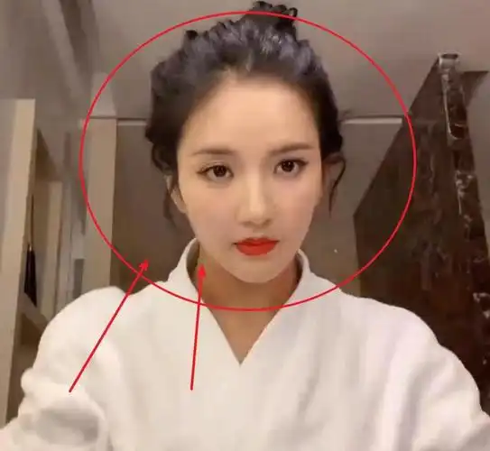 刘些宁的素颜有多绝?看清她的妆前妆后对比,不愧是硬糖门面