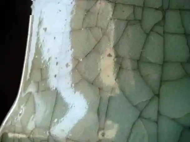 教你辨认哥窑瓷器最重要的酥油光