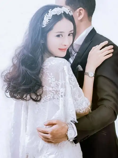 杨幂绝美婚纱照