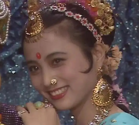 西游记里美艳动人的玉兔精还记得吗53岁走穴捞金脸肥腰圆