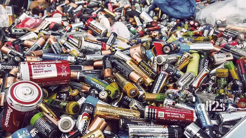 锂电池处理设备解决废电池的污染和资源化回收问题