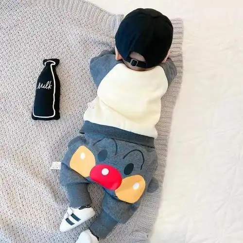 婴儿秋冬加绒套装外穿卡通可爱超萌洋气男宝宝衣服卫衣两件套冬装