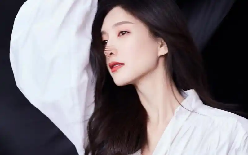 江疏影优雅迷人壁纸39