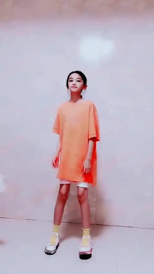 童模宋小睿版的《芒种》,接下来一幕,不愧是有钱人家的孩子!