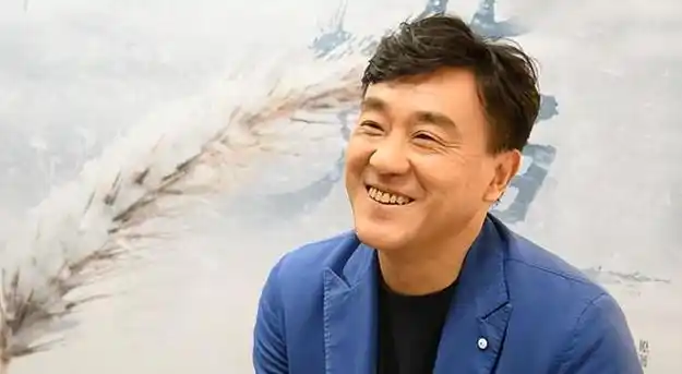 一心一意爱了25年,他捡到了一块宝|何冰|演员|暗恋|李海洋_网易订阅