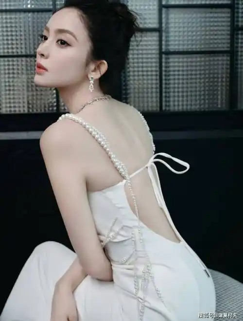 这谁顶得住嘛!古力娜扎,才是内娱第一尤物!_身材_魅力_人们