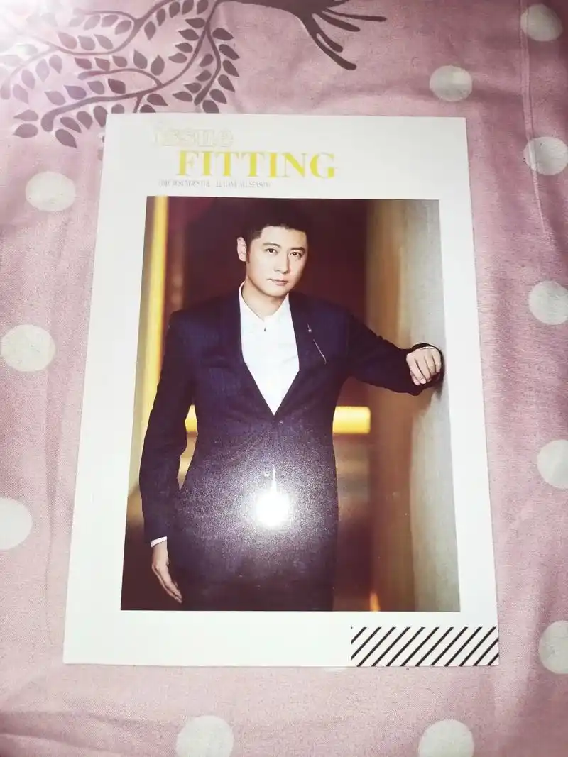 几年前朋友送我的老大任重照片书. - 抖音