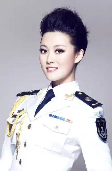 常思思军装特写